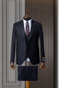 Alfa Suit Slim Fit Koyu Gri Düz Takım Elbise Alfa Suit Slim Fit Koyu Gri Düz Takım Elbise